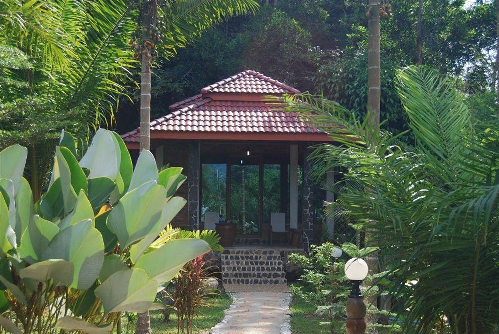 Khao Sok Riverside Cottage Khao Sok National Park Extérieur photo