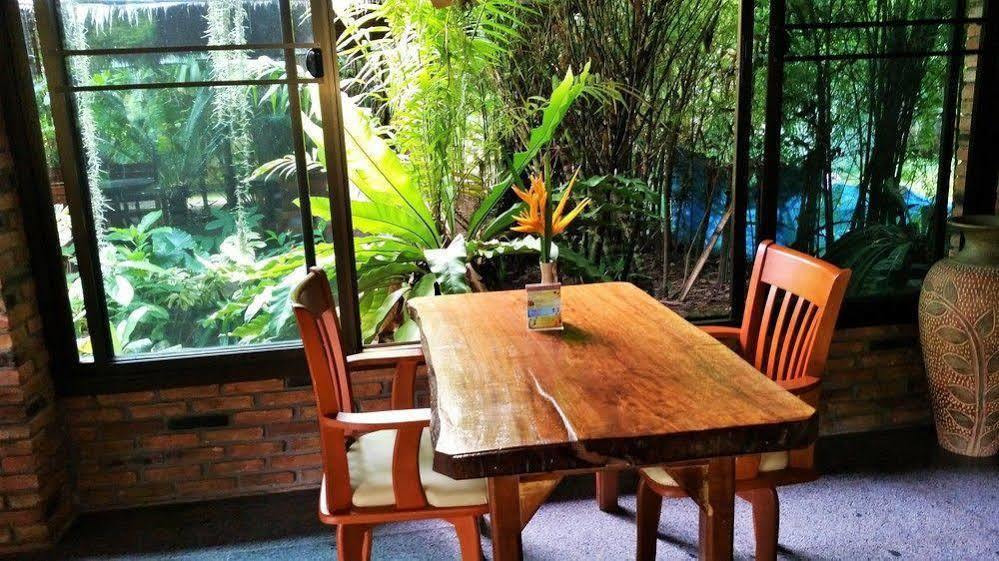 Khao Sok Riverside Cottage Khao Sok National Park Extérieur photo